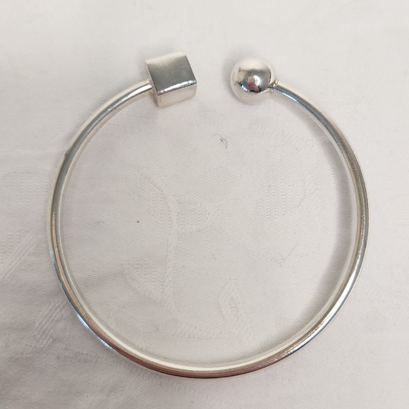 Sterling Silver Bangle Bracelet - Picture 1 of 9